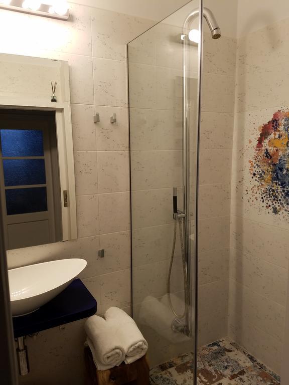 Kolonaki Deco *